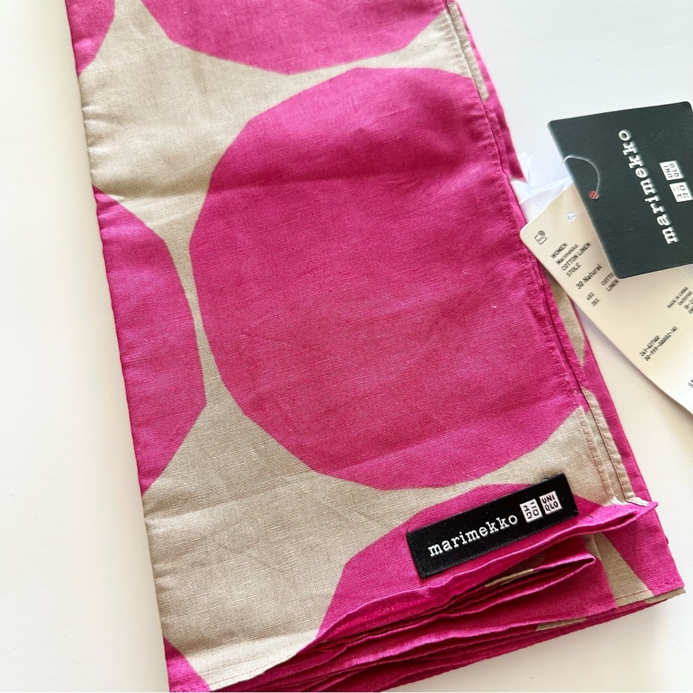 Marimekko Pink and Tan Stole - Picture 8 of 9